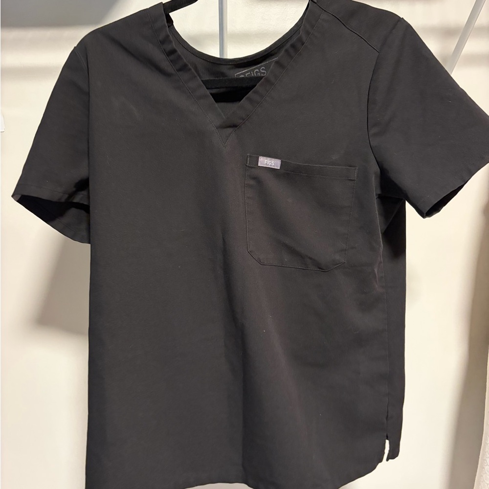 Figs Women’s Black V-Neck Scrub Top with Chest Pocket